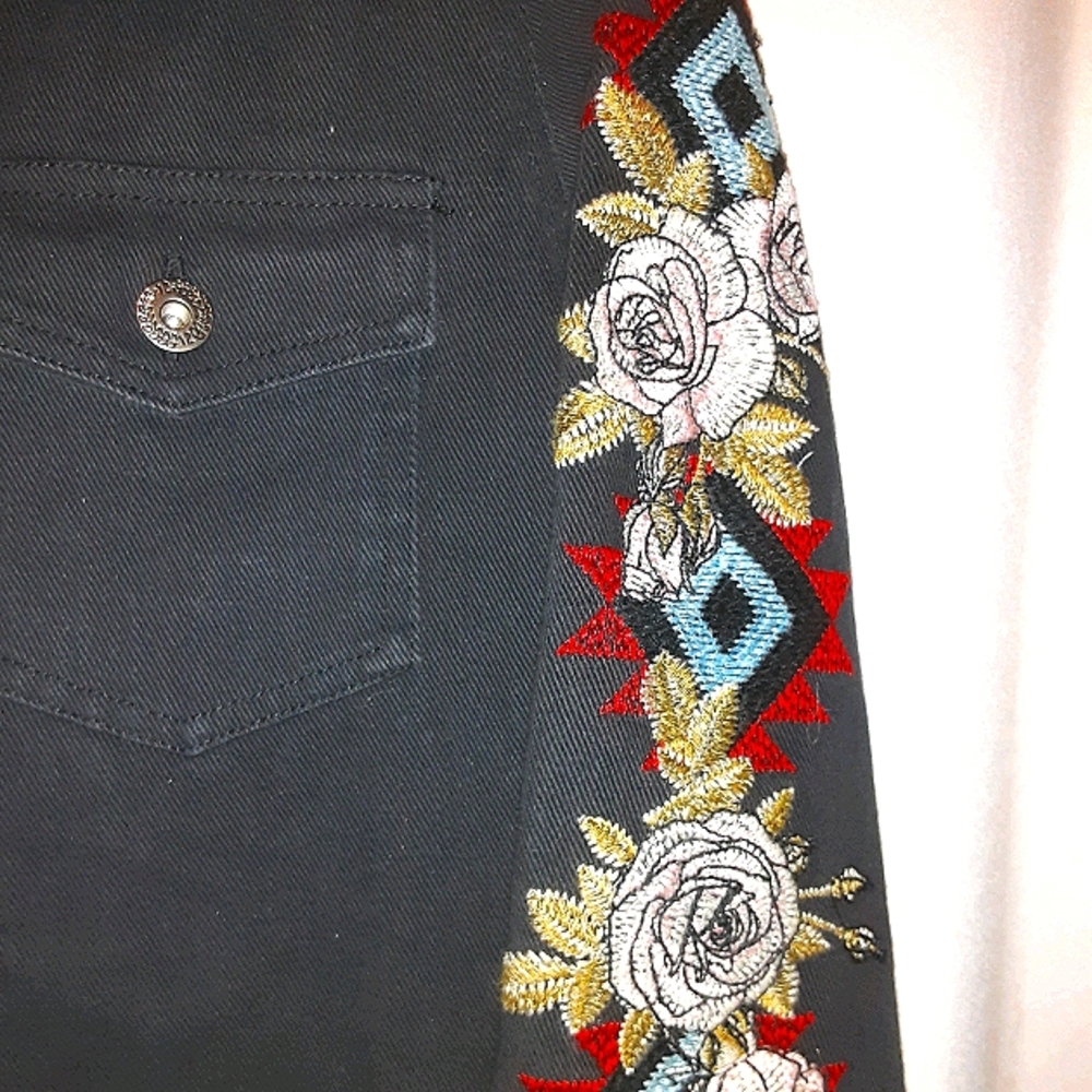 Flower Sleeve Jean Jacket - M